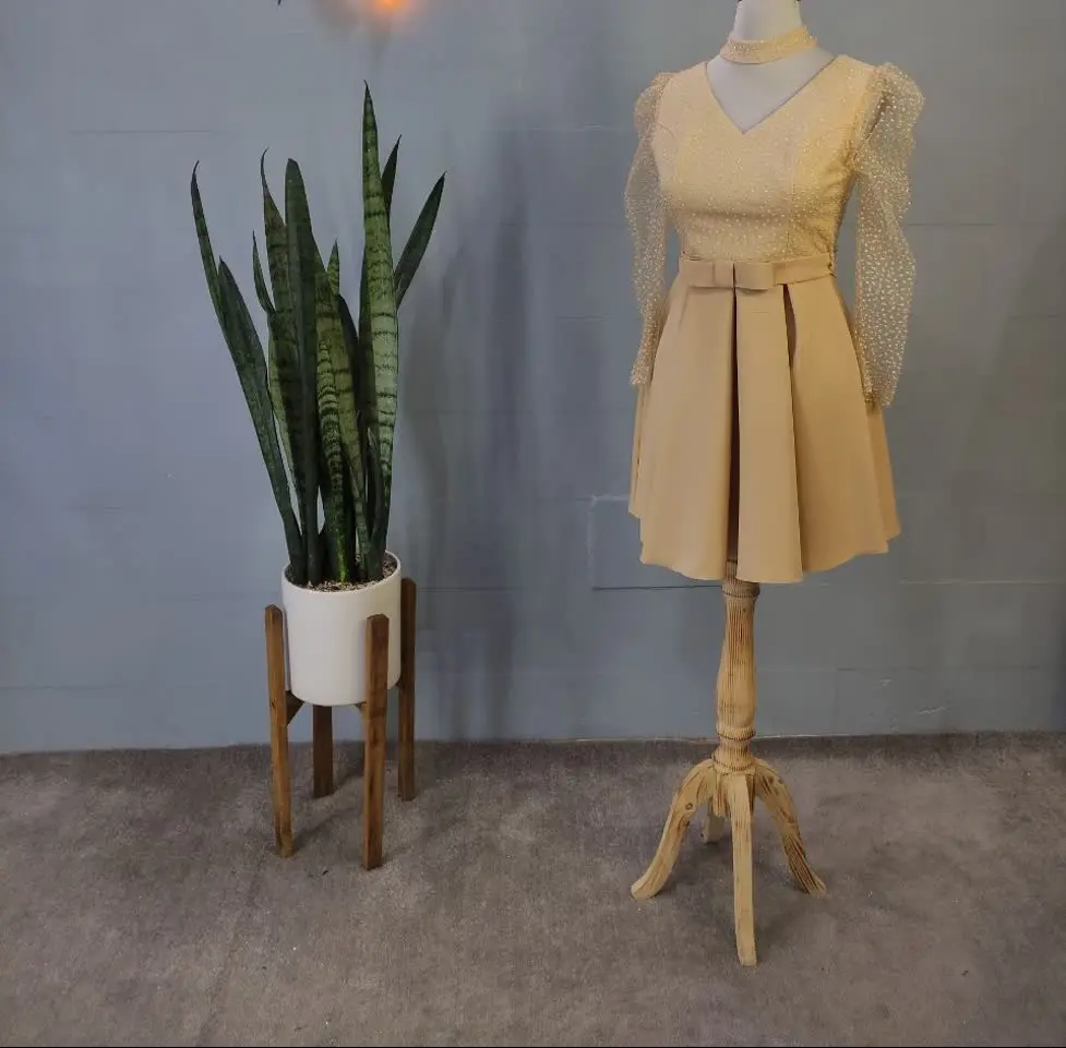 نام: هستی کوتاه 
