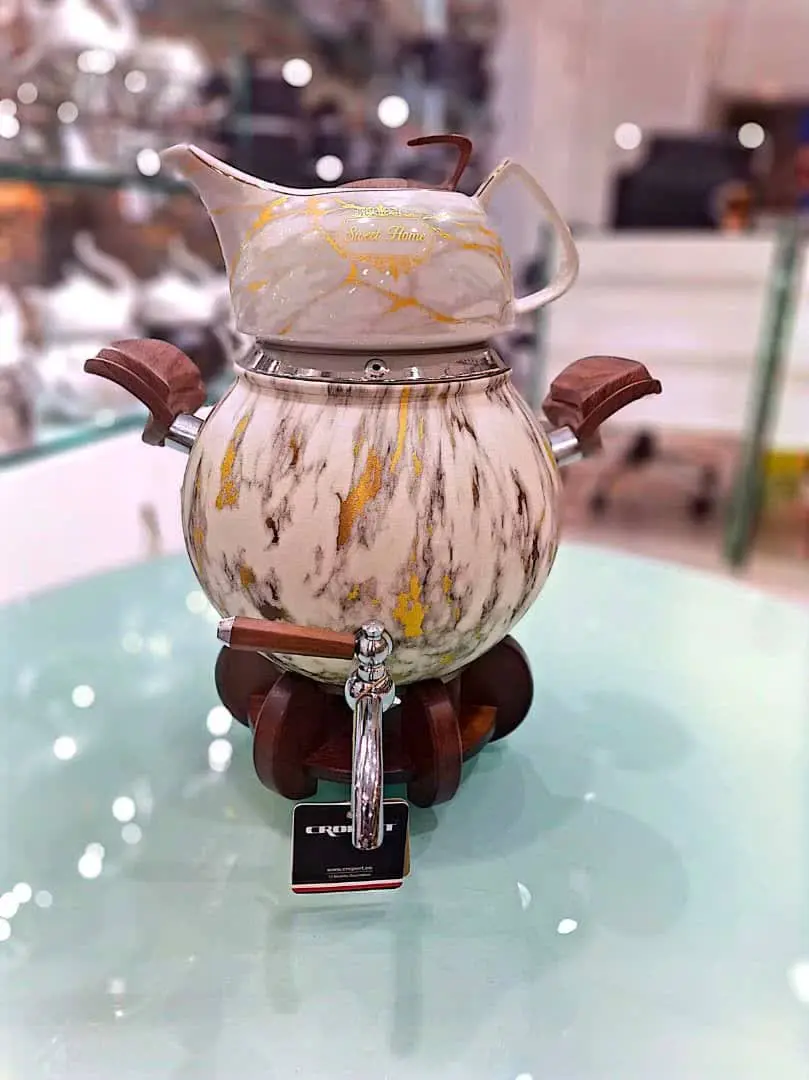 📌کتری قوری گروپ ست استیل ماربل همراه با استند وارمر دار چوبی😍👆
