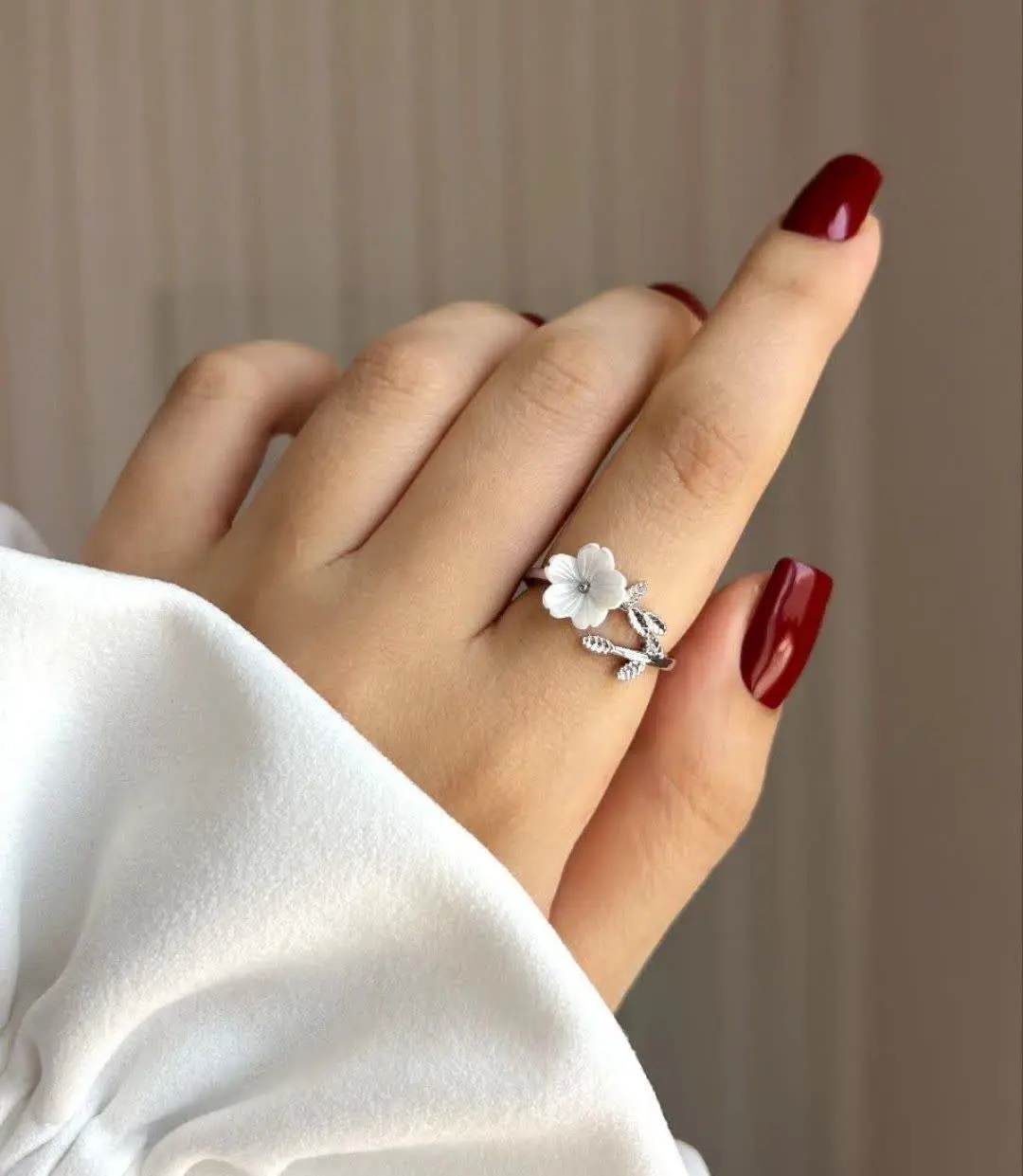 💍انگشتر تک گل بسیار زیبا 🤗