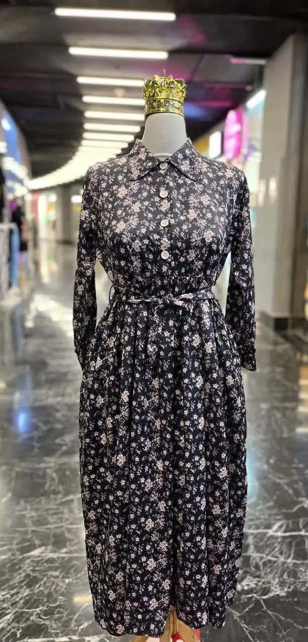 مدل کاملا پوشیده و جذاب و بلند که هرخانمی باید تو کمدش داشته باشه 
