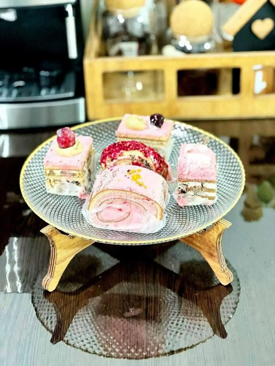 📍شیرینی خوری بزرگ پیکسل 📍
