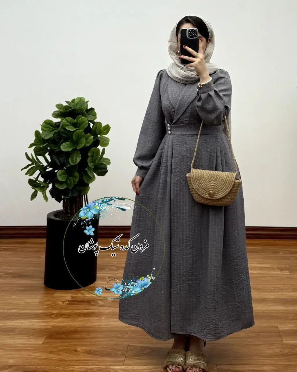 مانتو‌ بلند یاسمن 
