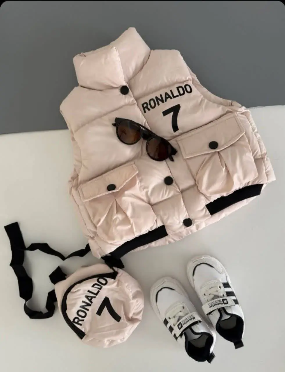 نام محصول: پافر رونالدو