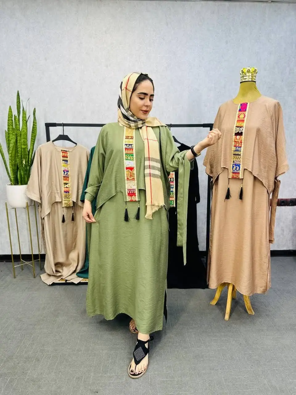 نام: دو تیکه خرج کار طلایی 
