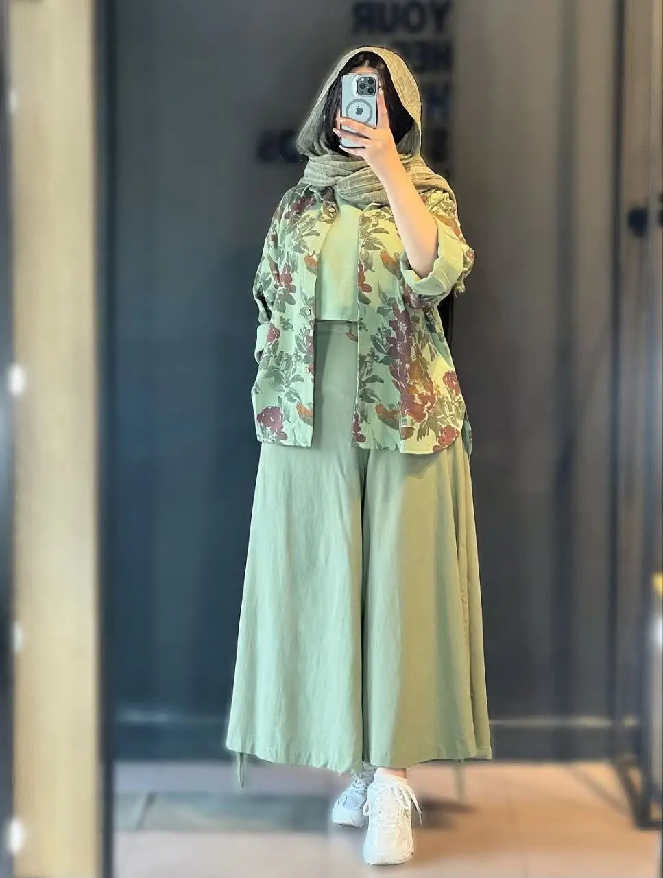 👚نام: ست زیبای مهستی