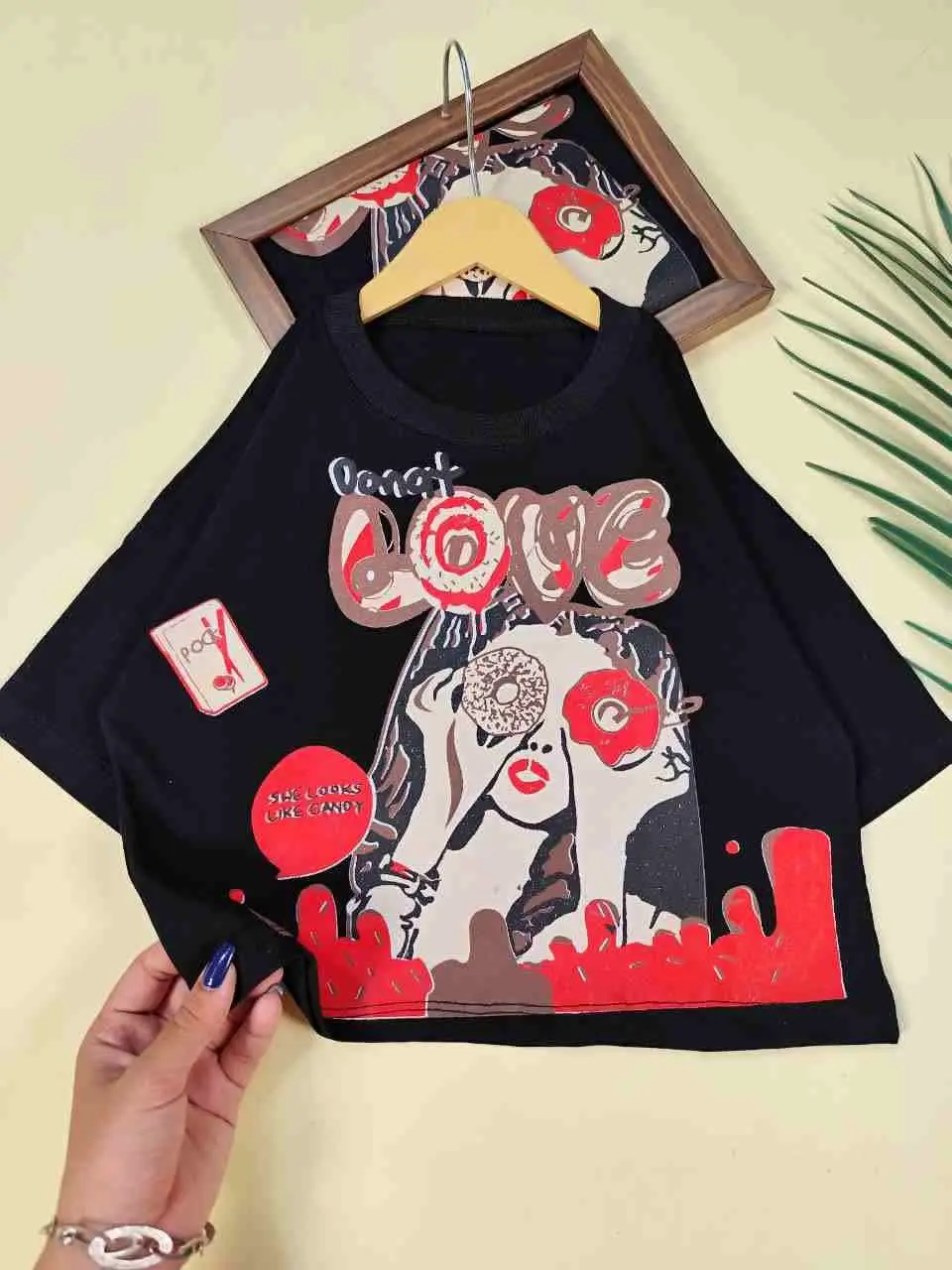 کراپ دختر love donat 
