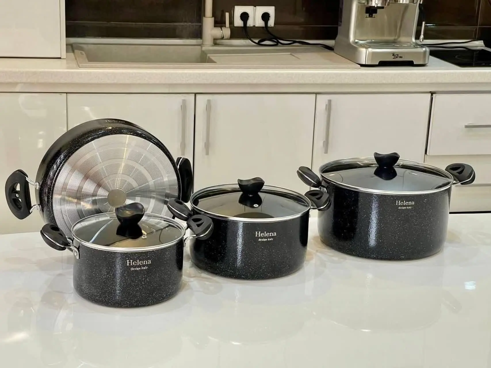 ✅سرویس ۷پارچه داخل گرانیتی آلمانی (کلاسیک) ورق ۲٫۲میل ضخیم ,در ۲مدل دسته نقره‌ای و پلاستیکی 
