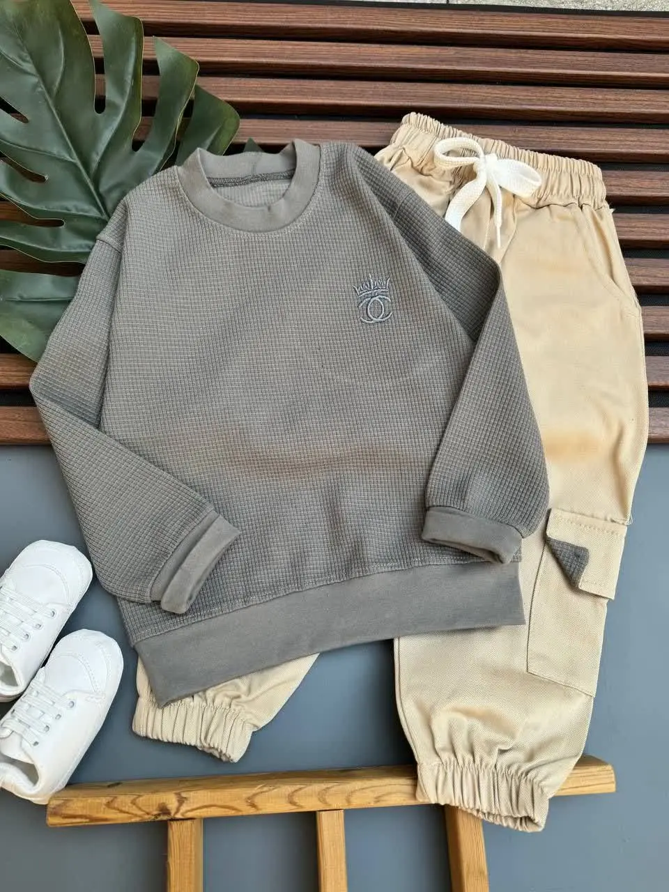 یک ست پسرونه شیک و ساده و ترند 😍
