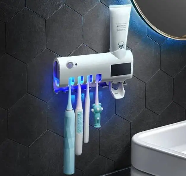 با چسب به دیوار وصل میشه و...