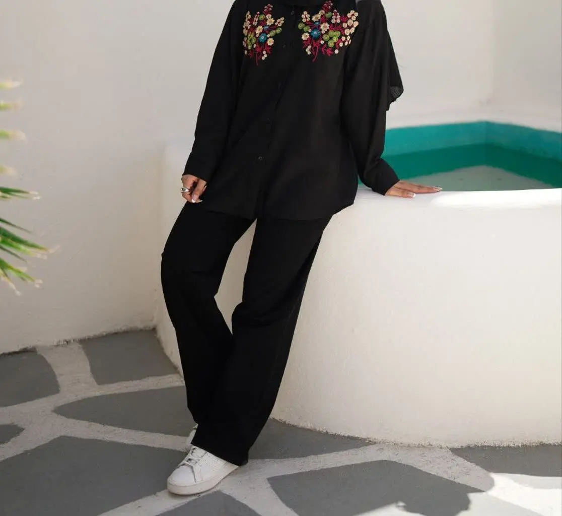 نام: مانتو گل
