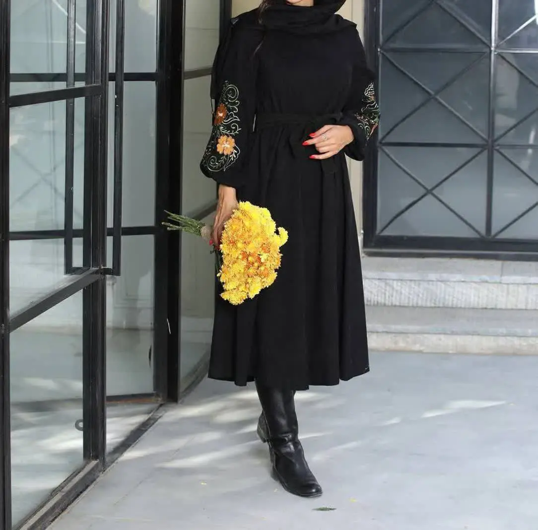 نام: پیراهن گلدوزی دلوین
