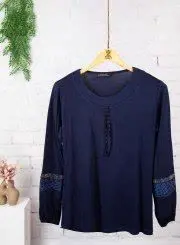 این بلوز دوگل قشنگم روی آست...