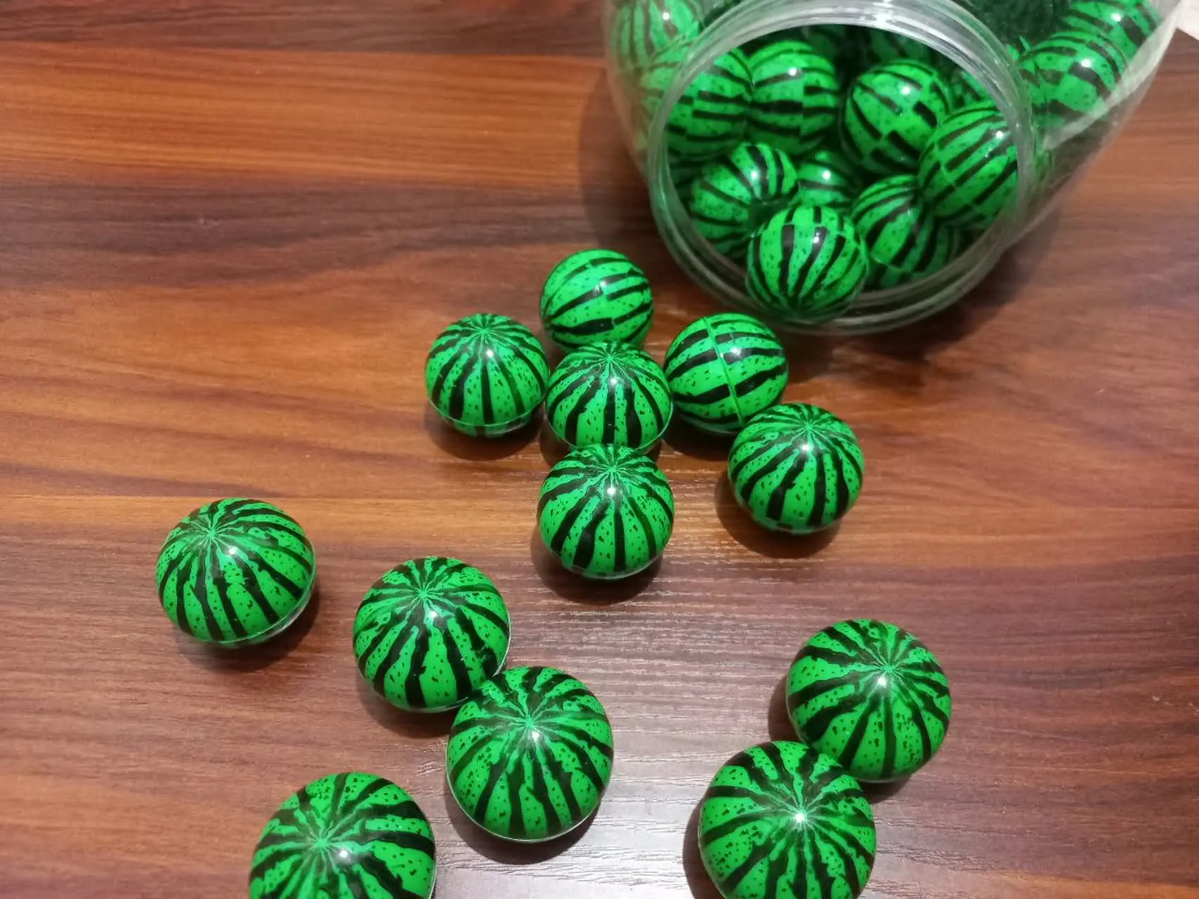 👈 هه مثل هندوانه 🍉
