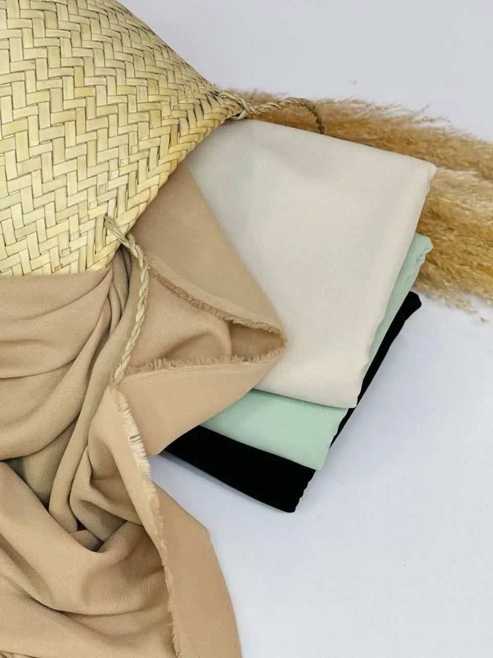 ❣مشخصات: کرپ کجراه شاین دار 
