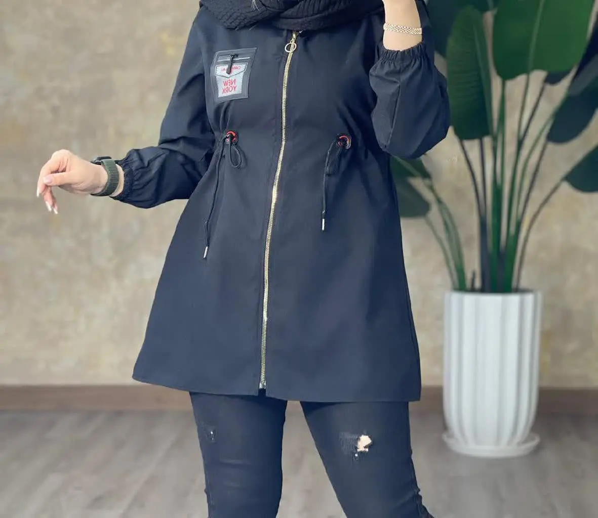 نام: مانتوجلوزیپ نورا
