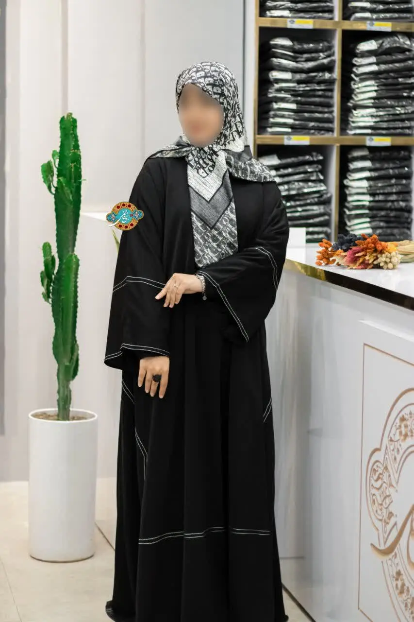 مدل: آمال مشکی
