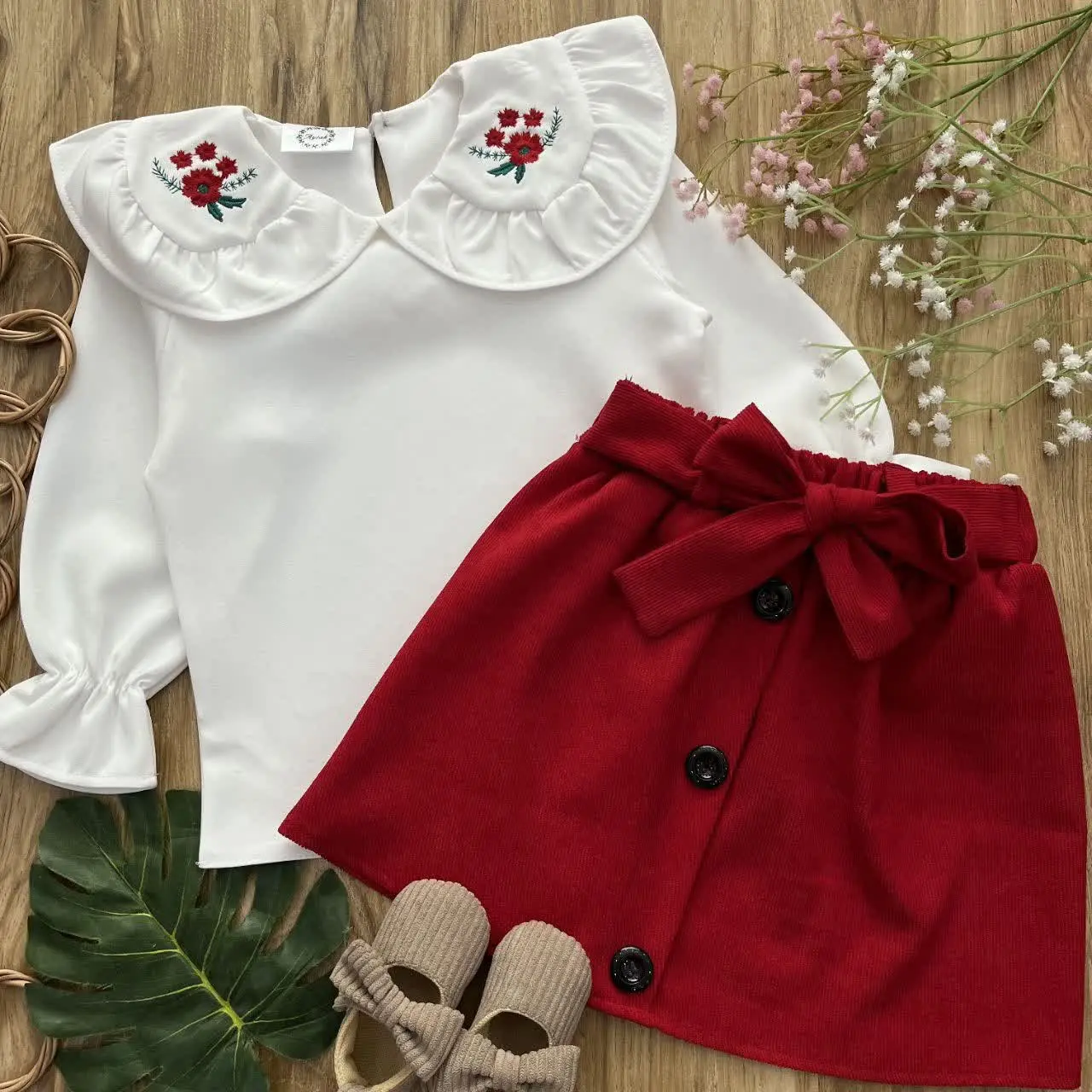 شومیز دامن زیبای آلاگل ❤️‍🔥 یه یلدایی خاص و ویژه فقط تن دخترت کردی اسپند یادت نره😉
