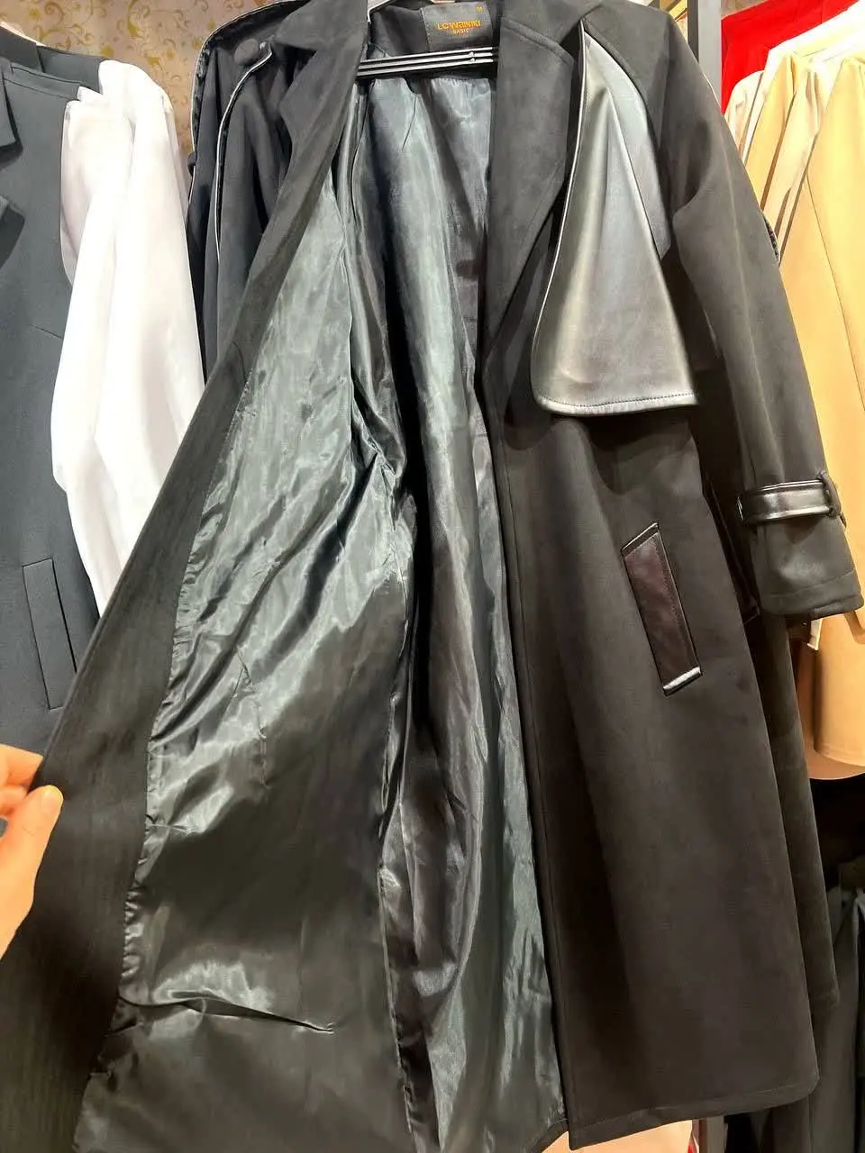 نام: پالتو سویت چرم 
