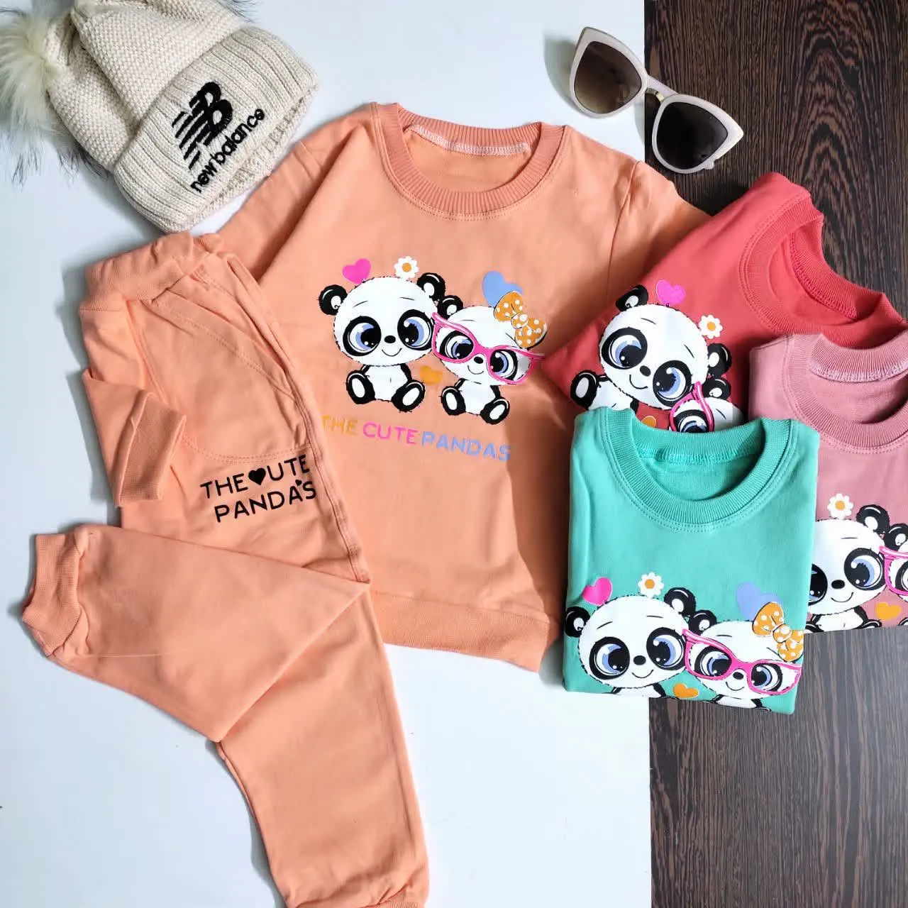 بلوزشلوار پاندا عینکی
