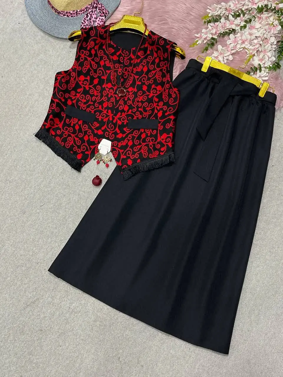 👚نام: ست جلیقه دامن یلدایی
