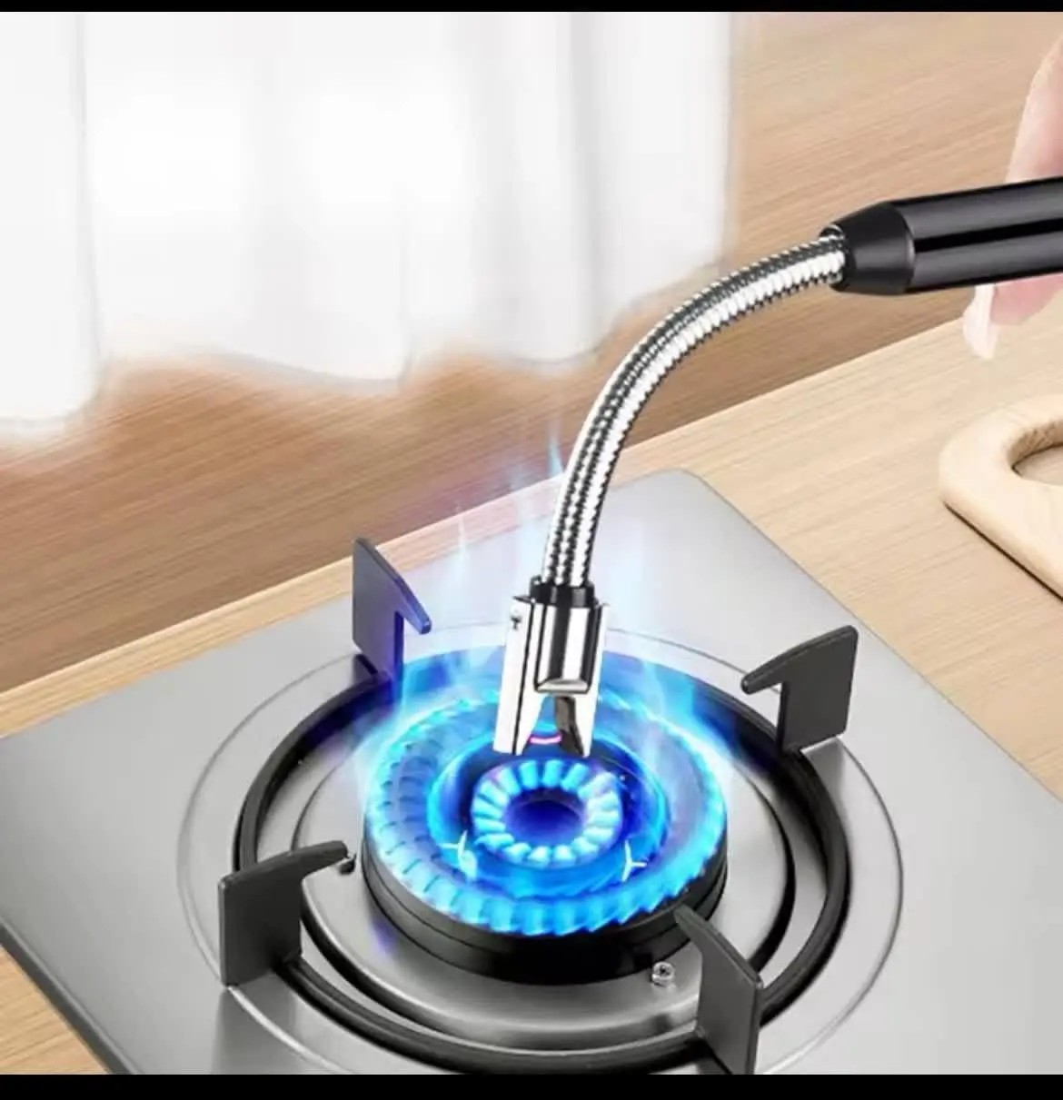 میشه هر مدل شعله و شمع و سیگار و … باهاش روشن کرد. 
