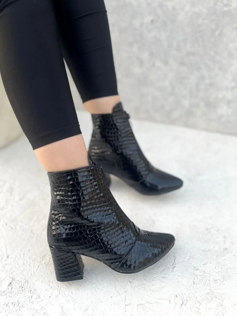 نیم بوت پاشنه دار طرح سنگی،...