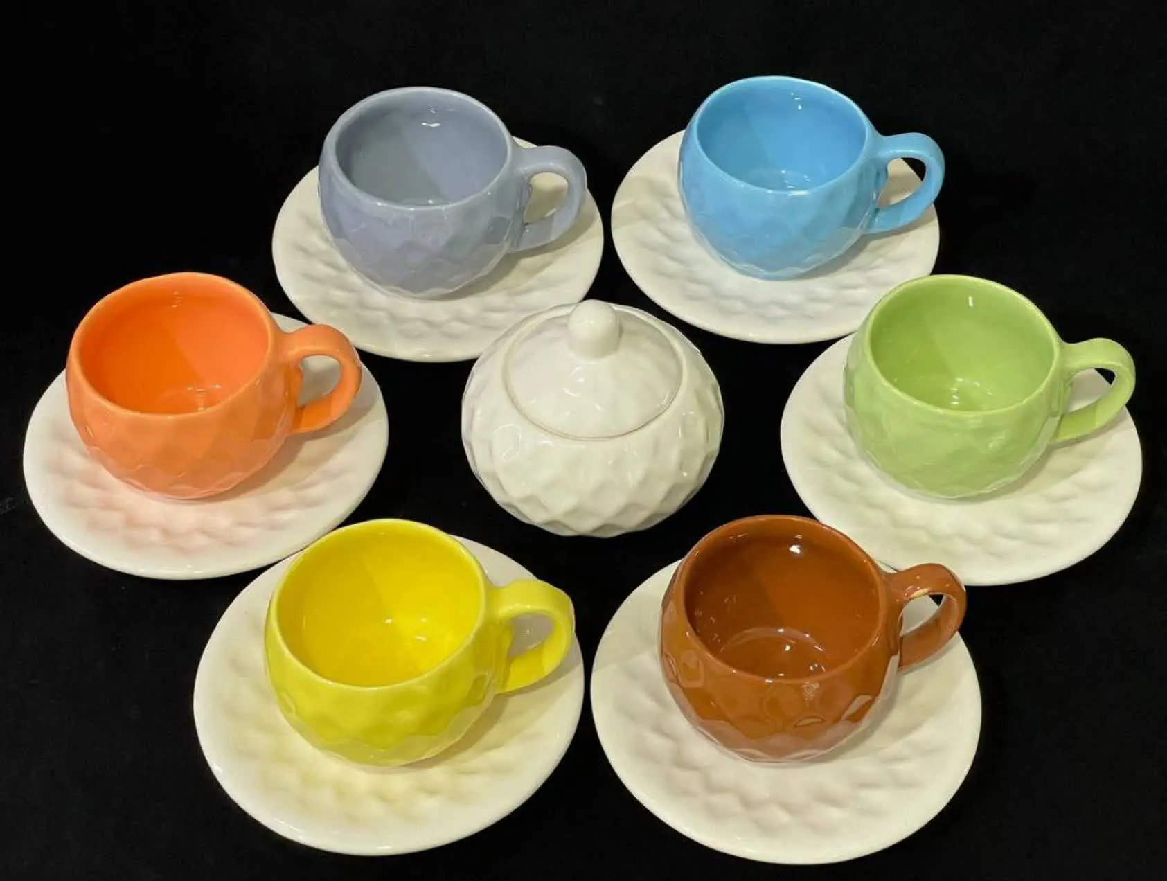 سرویس چایی خوری ۱۴ پارچه رنگی شارژ شد 😍😍
