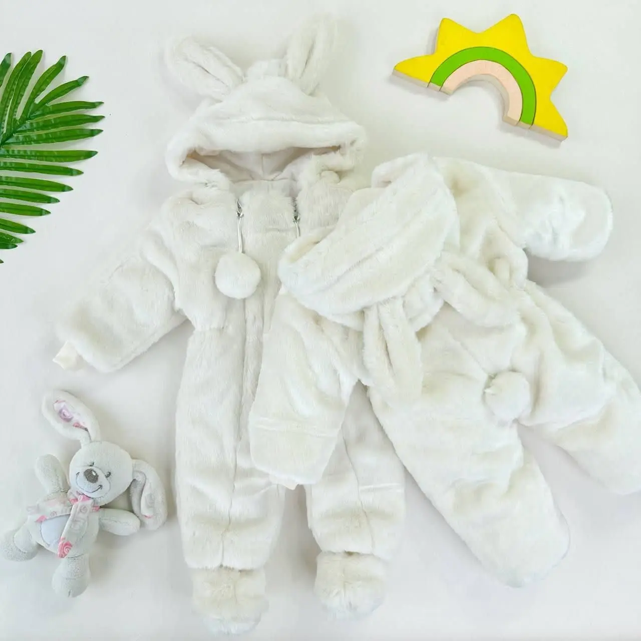 سرهمی خز خرگوش و پاپوش اسپرت 
