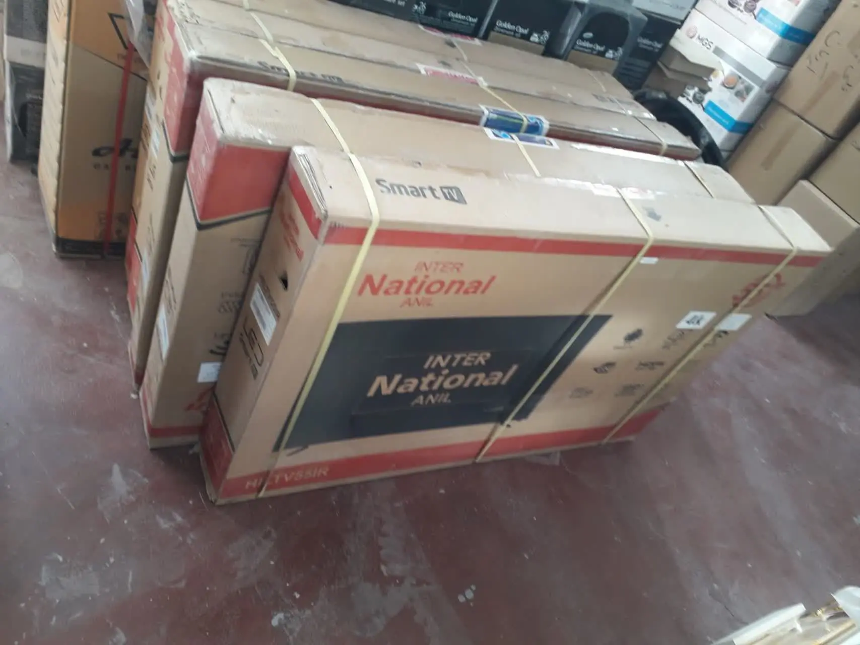 تلویزیون ۵۵ ناسیونال رسید. 
