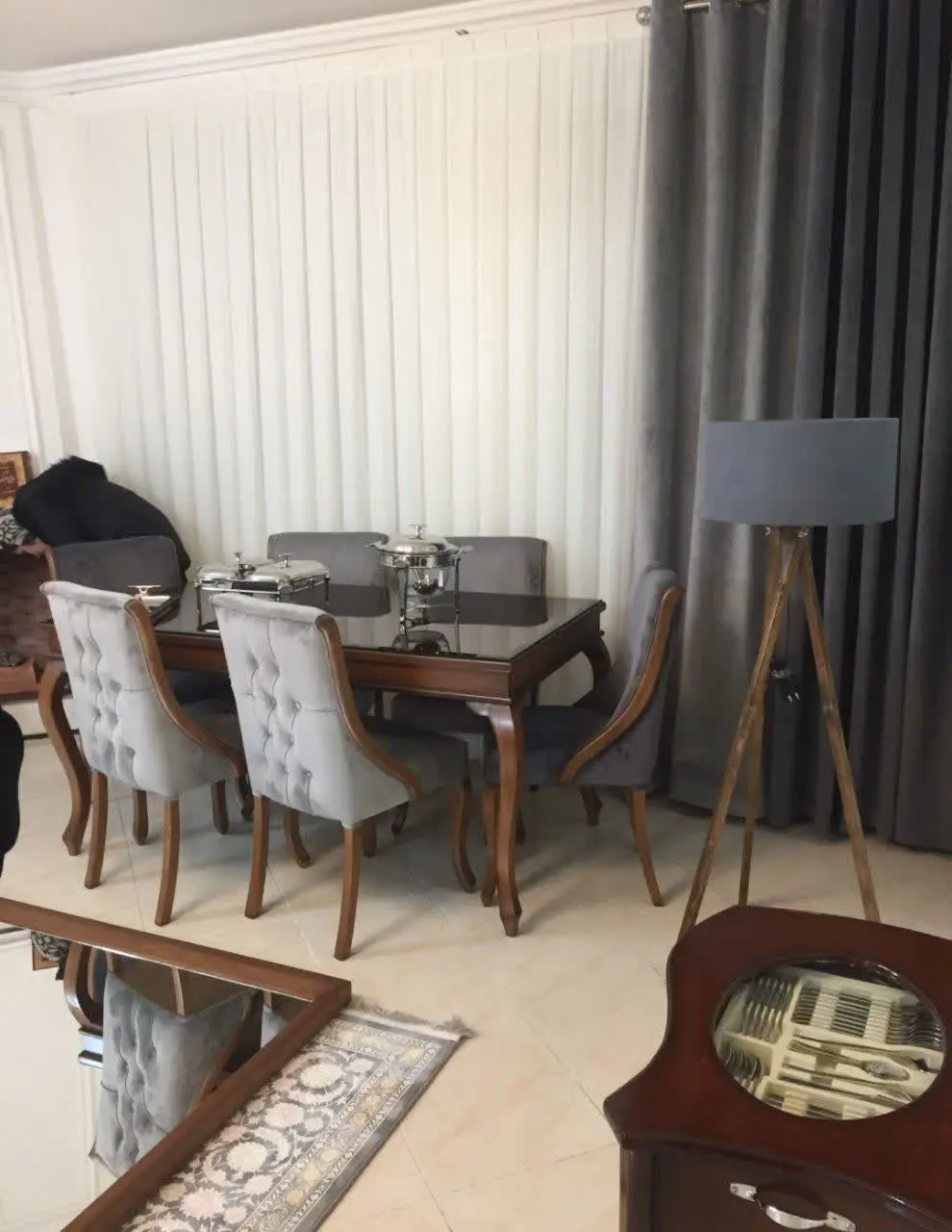 مبلمان چستر ۸ نفره
