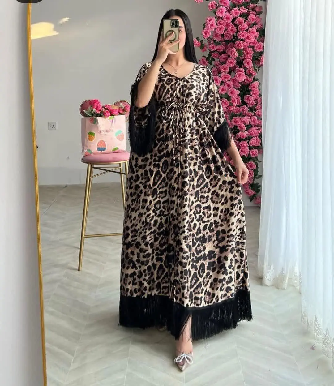 نام: عبا پلنگی 
