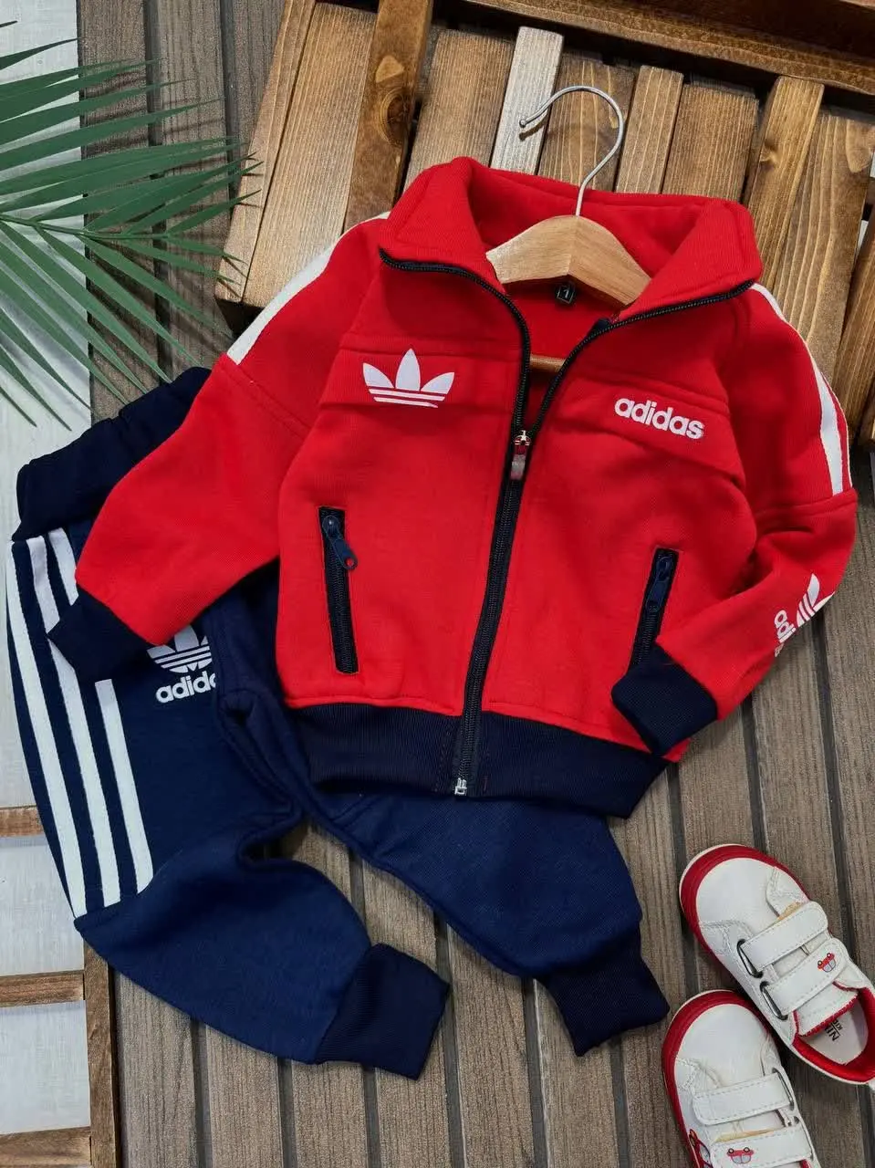 سویشرت شلوار adidas

