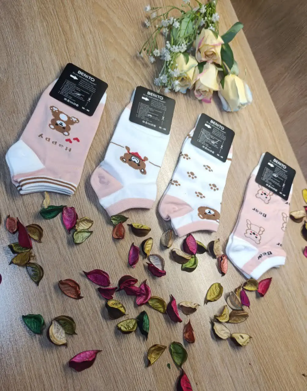 جوراب های خوشگل و باکیفیت د...