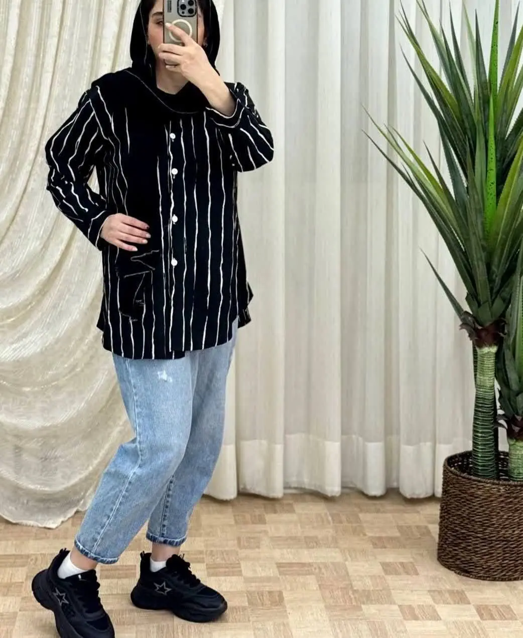 ✔️نام: شومیز پری دلسانا