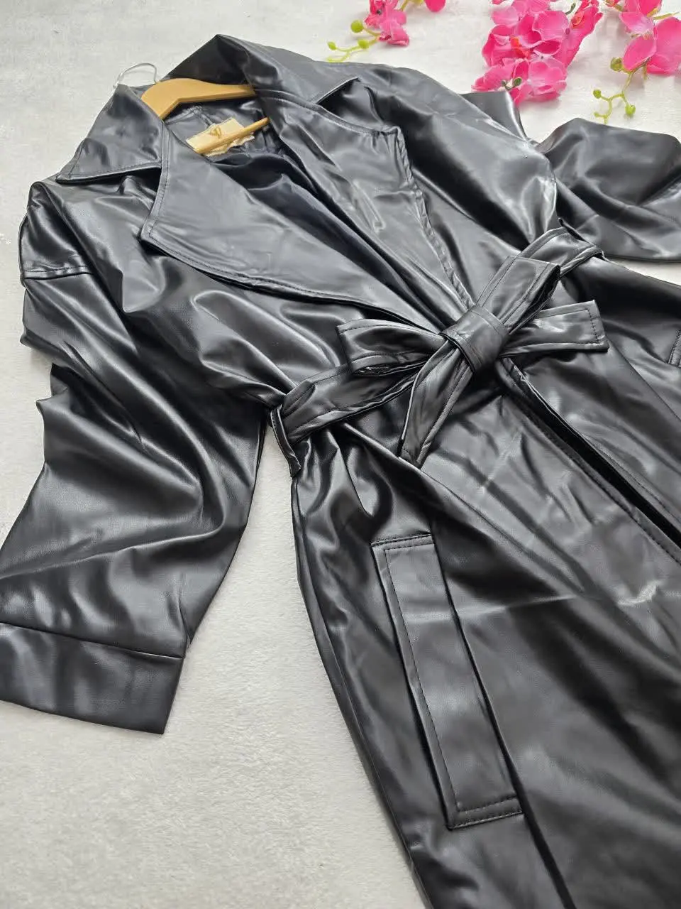 🔹 نام: کاپشن بلند چرم