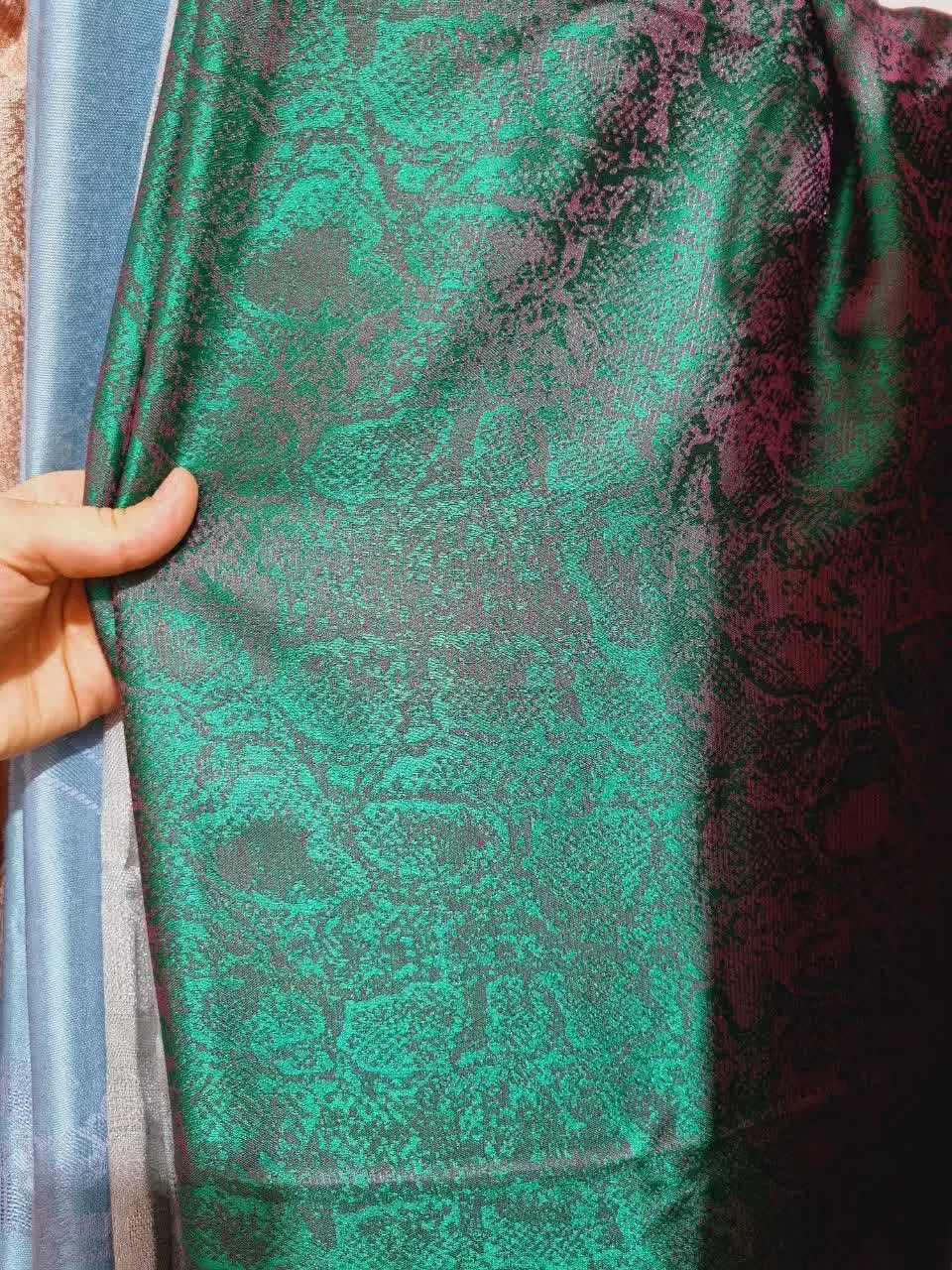 #روسری ابریشم ژاکارد برند دوورا
