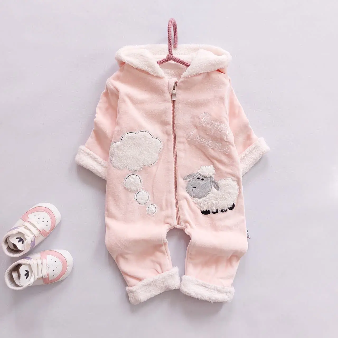 کاپشن سرهمی ببعی و ابر
