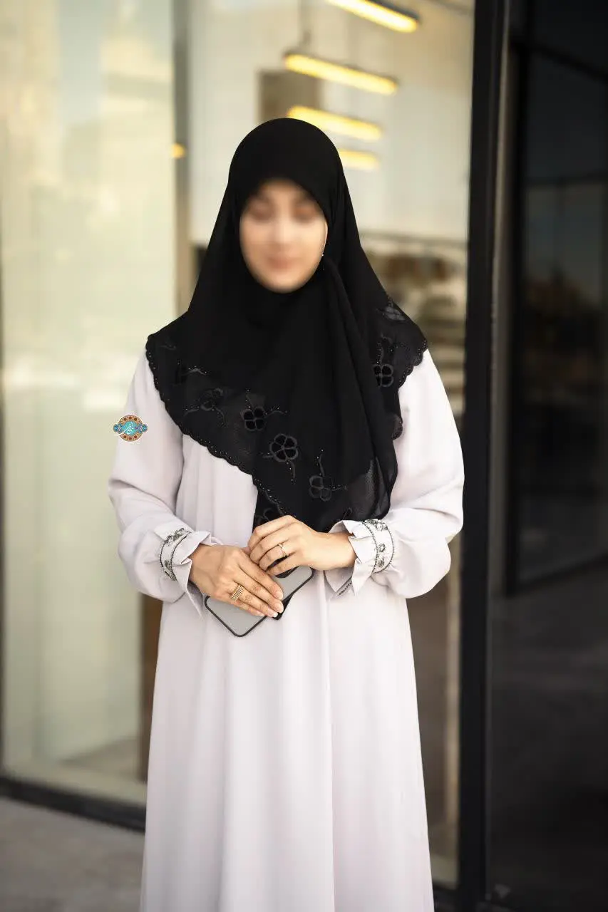 روسری گلدوزی کد ۲۰۹