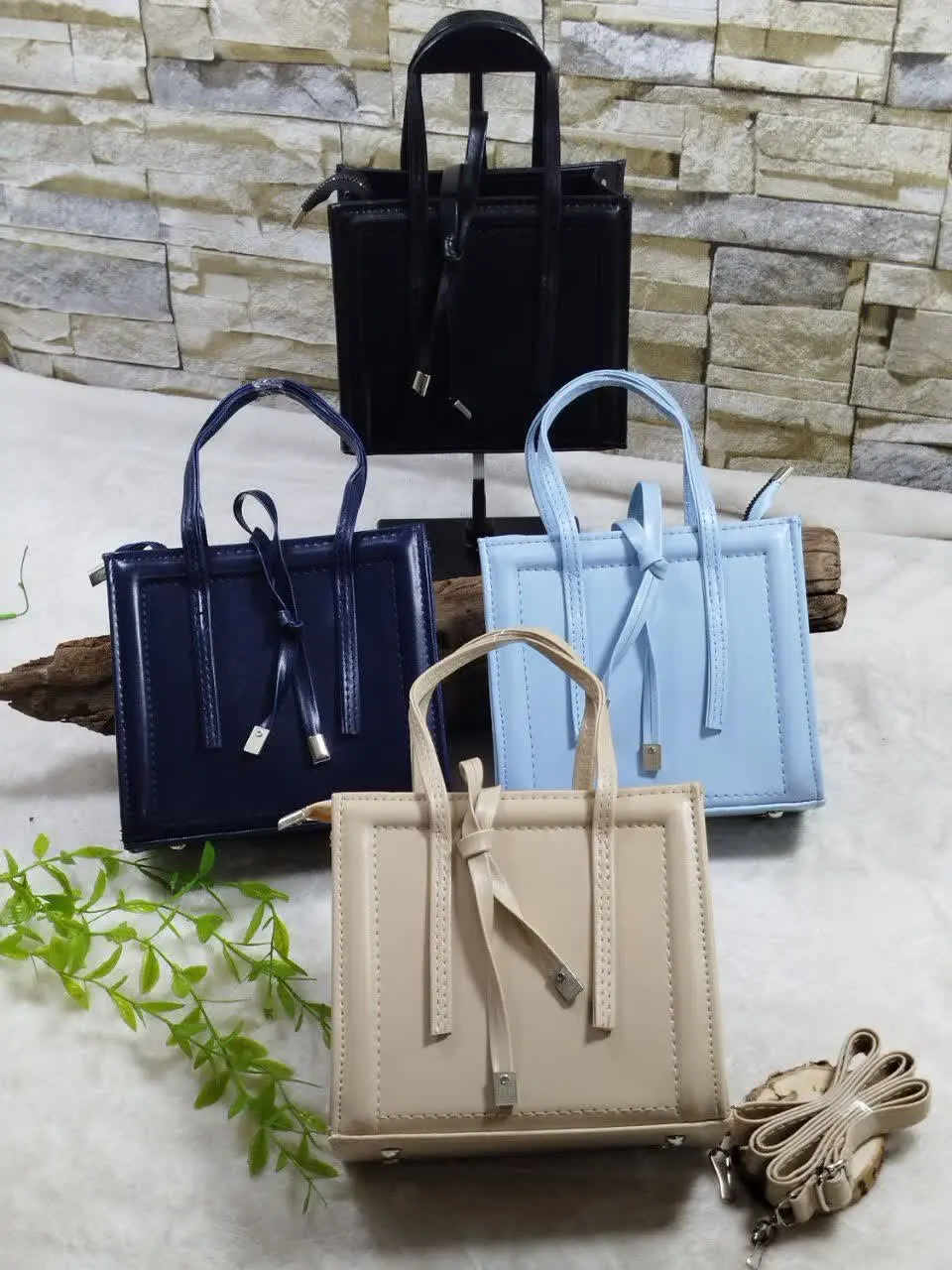 ✅ دوشی دوتسمه 
