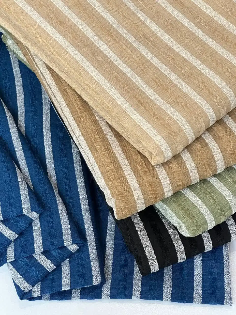 جنس: صوفیا راه راه مخملی
