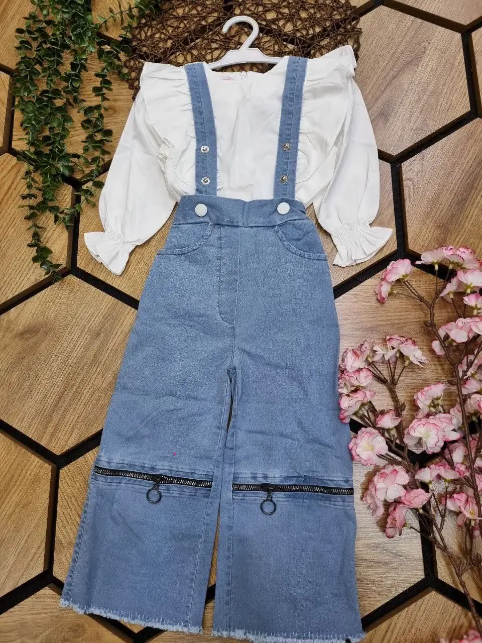 🇮🇷🧥🧶👗👚👔🎽👕👖💎
