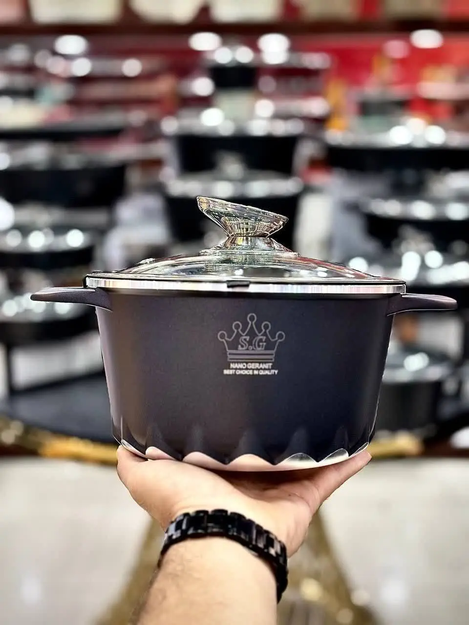 📌قابلمه و تابه‌های تک اس جی (SG) با کیفیت بالا 😍👆
