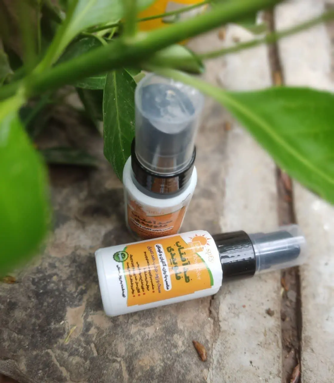 ضد آفتاب فلوییدی 
