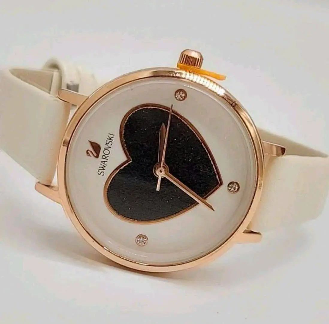 🌸ساعت مچی زنانه پرطرفدار سواروسکی
