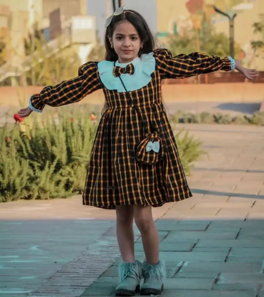 پیراهن دخترانه
