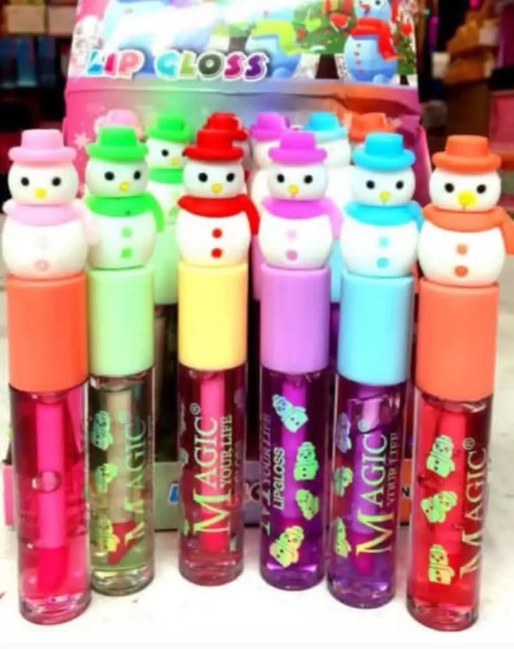 رنگش بین صورتی ملایم تا صور...