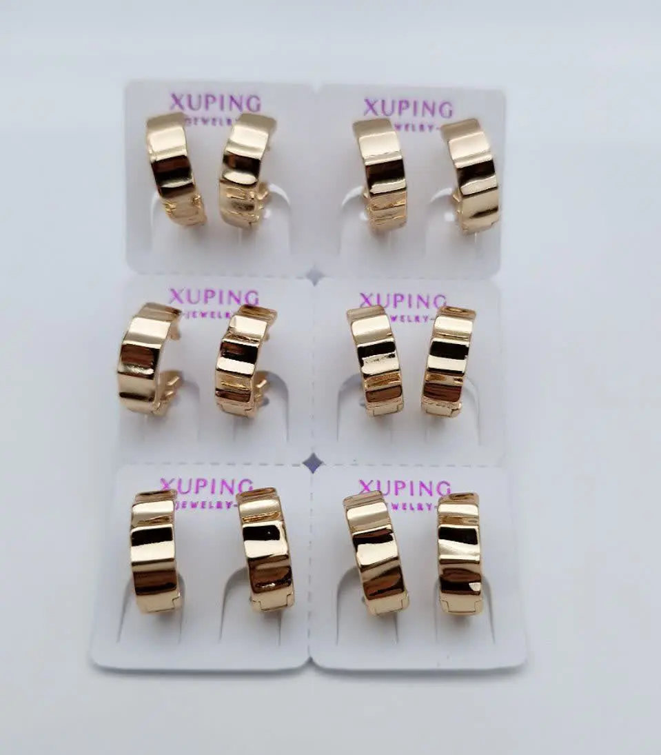 ♦️ گوشواره شیک طرح طلا 
