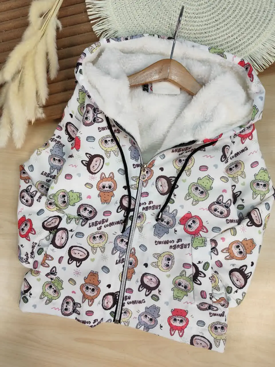 کاپشن لبوبو