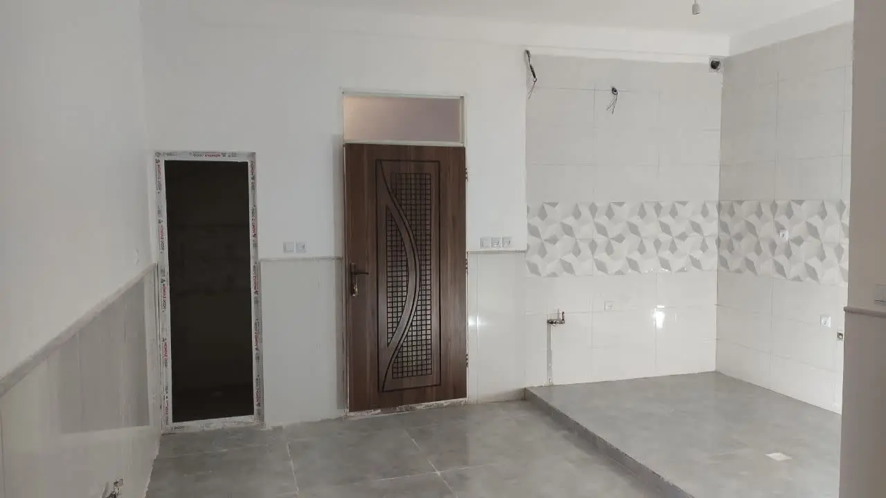 ملک در ۱۴ متری امام حسین (ع...