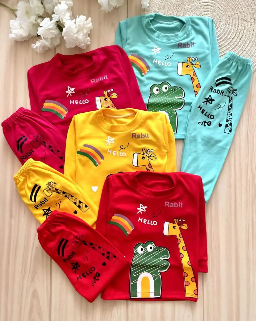 بلوز شلوار قورباقه و زرافه
